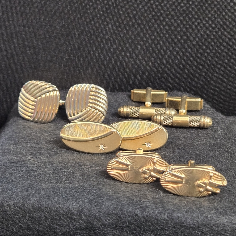 Elegant Gold Cufflinks Set Of 4